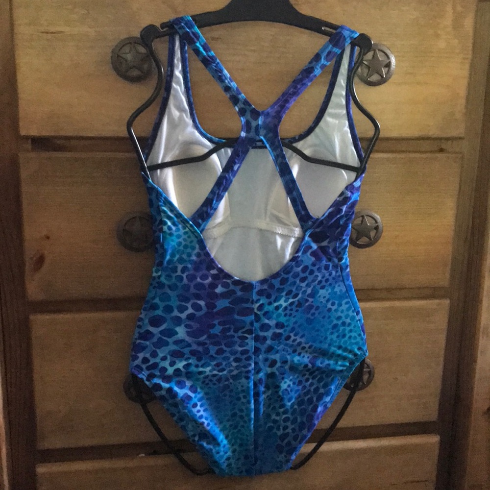 Speedo swimsuit size 12 - Picture 2 of 3